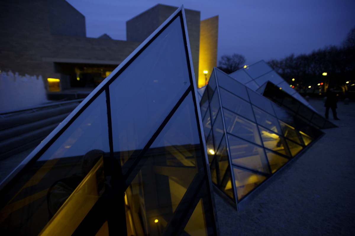 National Gallery concourse roof