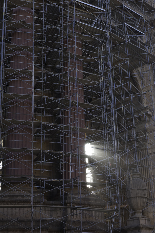 Palace of FIne Arts under restauration