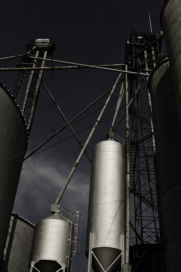 Storing Corn 0782